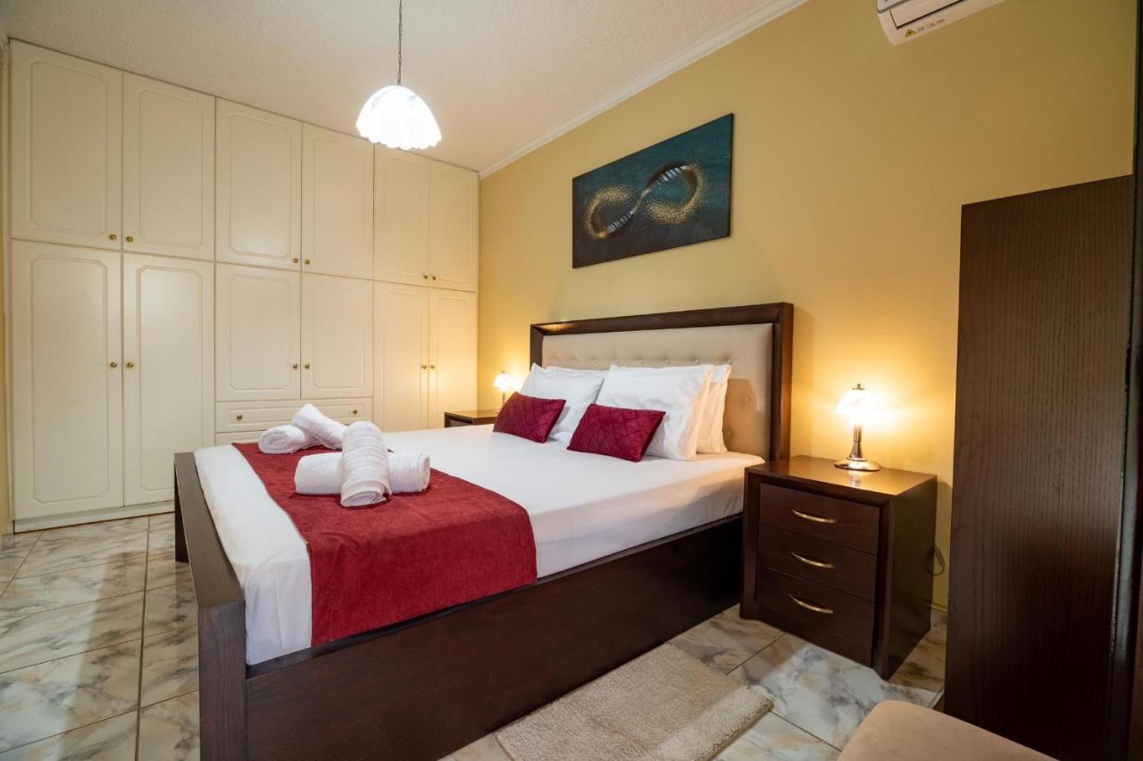 Johnny'S Three Bedroom Apartment Nafplio Exterior foto